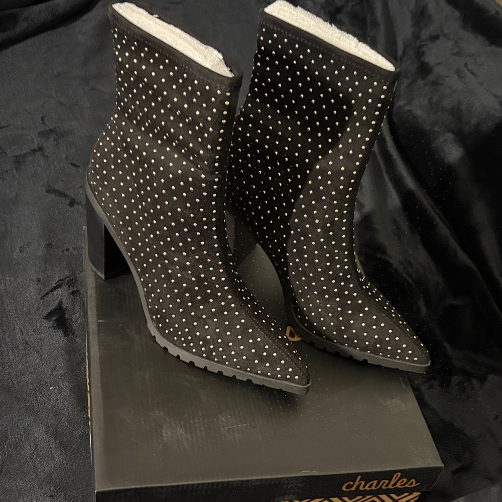 Charles By Charles David - Danielle-  Black Studded Pointed Toe Ankle Boots Sz 9